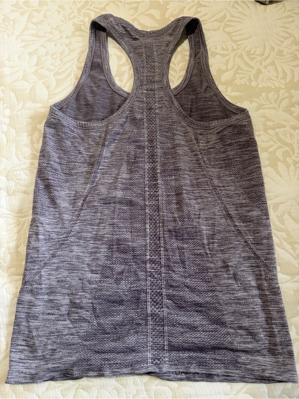 lululemon athletica Heathered Mauve Racerback Tank - Picture 2 of 3